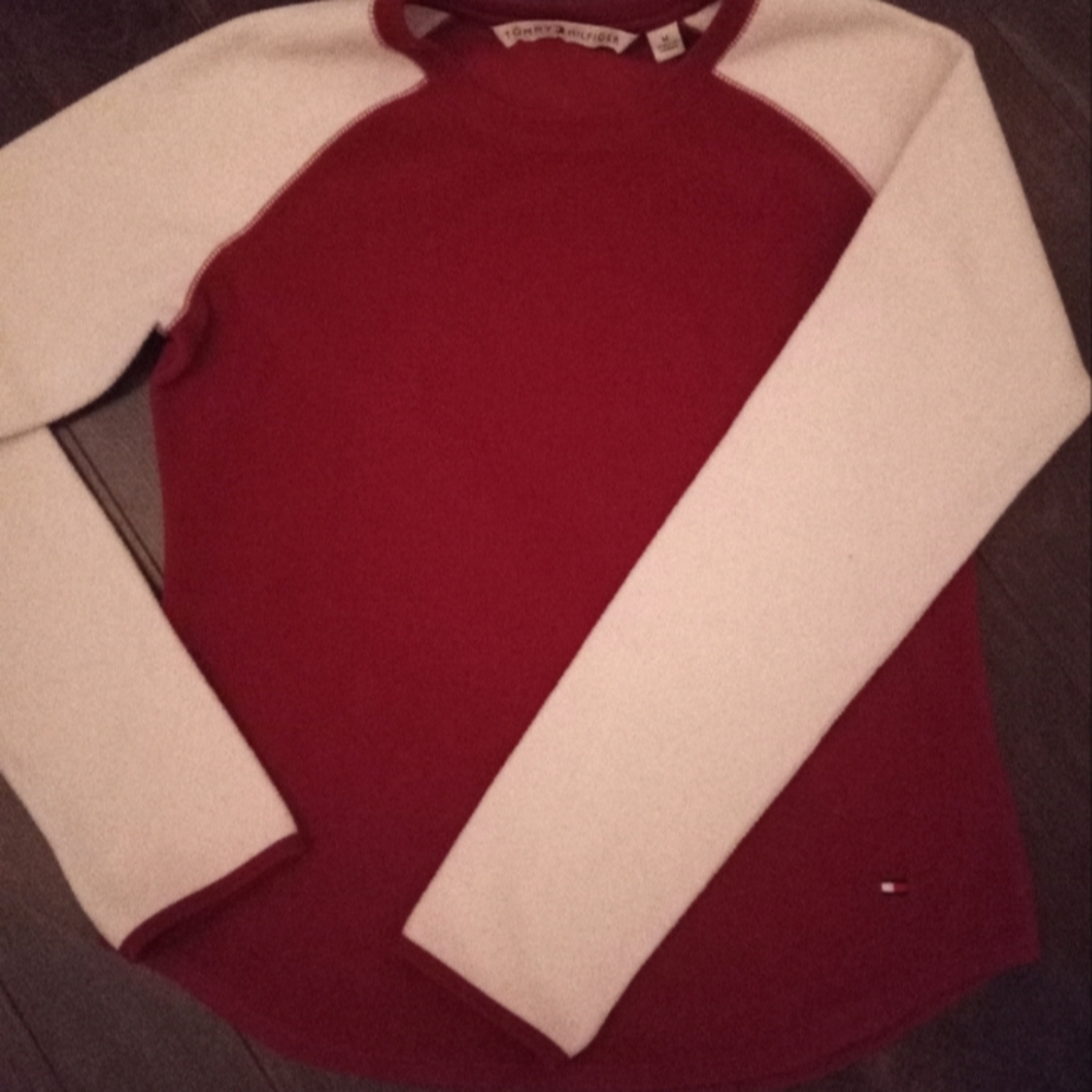 Tommy Hilfiger sweater